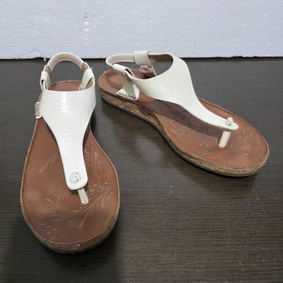 Tommy Bahama Off White Leather Thong Sandals 7 - Picture 5 of 11